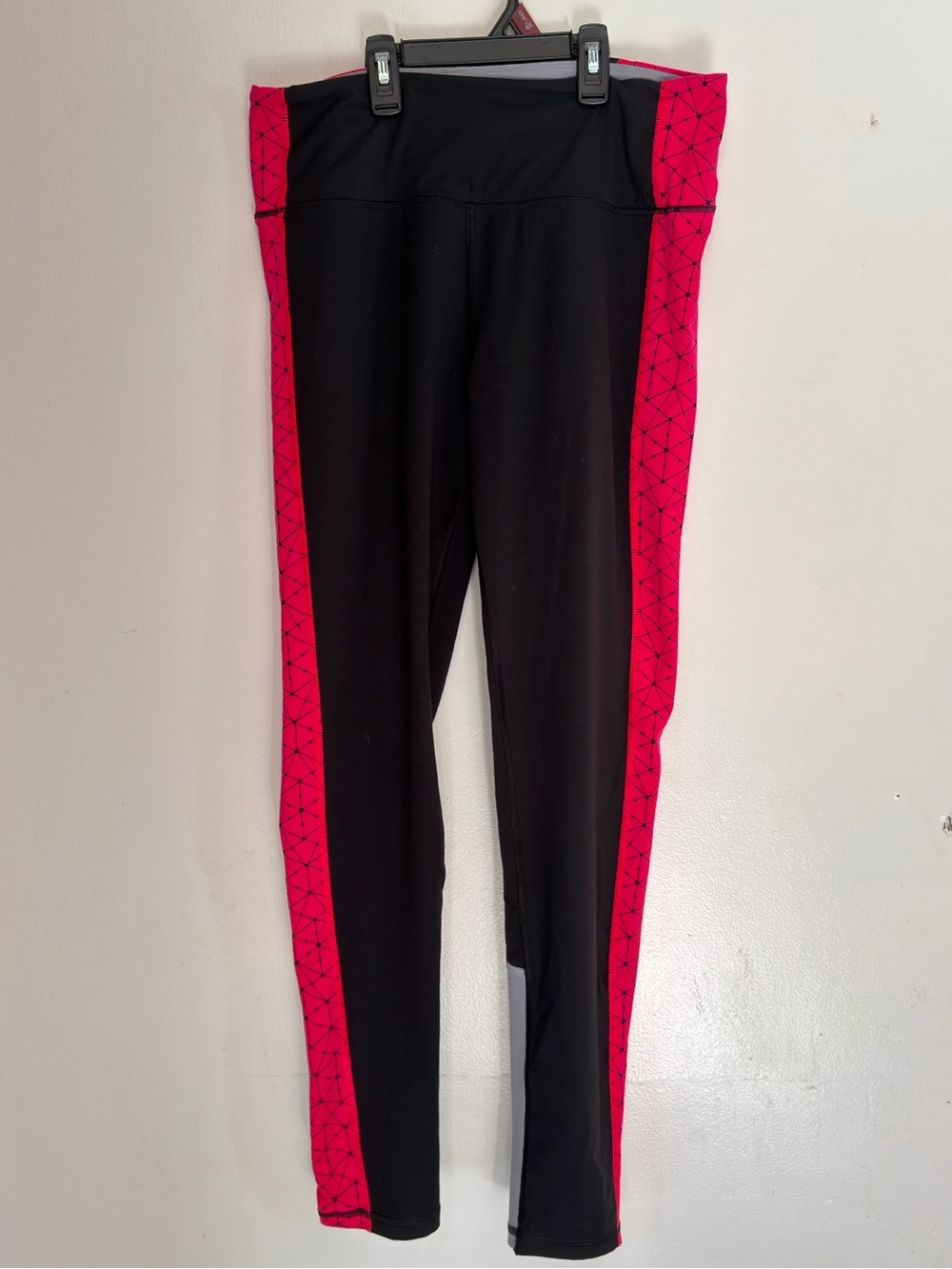 Victoria's Secret VSX Black Leggings with Bright Pink Side Panels